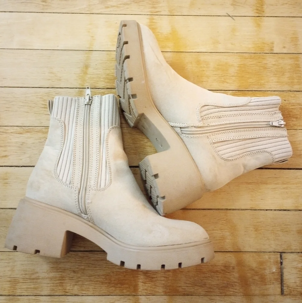 American Eagle Light Brown Ankle Boots Women's Beige Boots Size 7